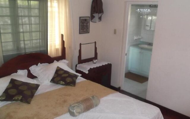 Hill Top Kingston Jamaica Bed & Breakfast