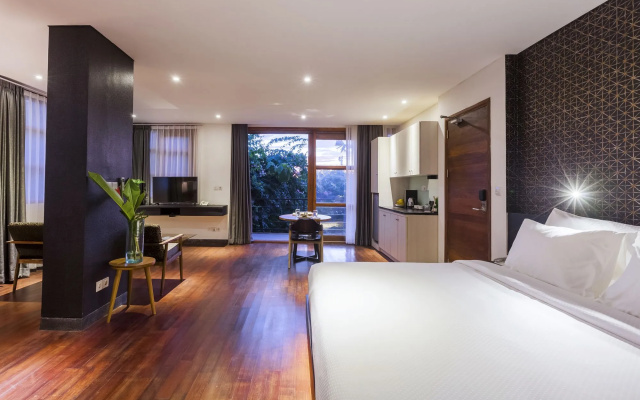 Imani Suites