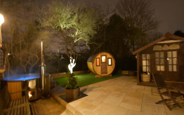 Oak Tree Stables