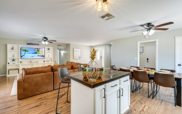 Glendale Getaway: Swim, Putt, Grill, & Relax!