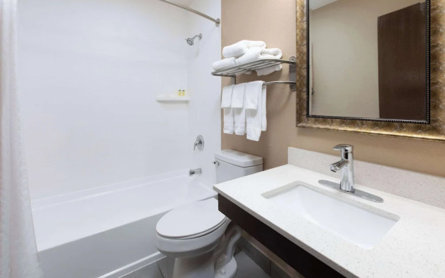 Super 8 by Wyndham Summersville/New River National Park