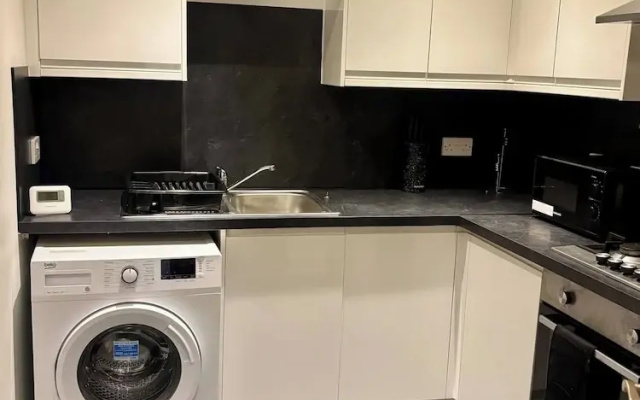 Lovely Quiet Flat Near Centre