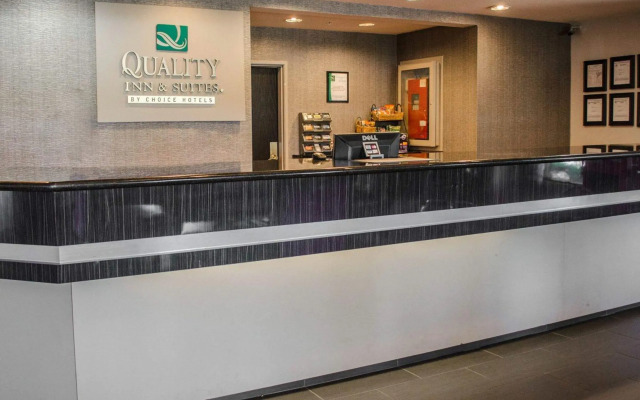 Quality Inn & Suites at Airport Blvd I-65