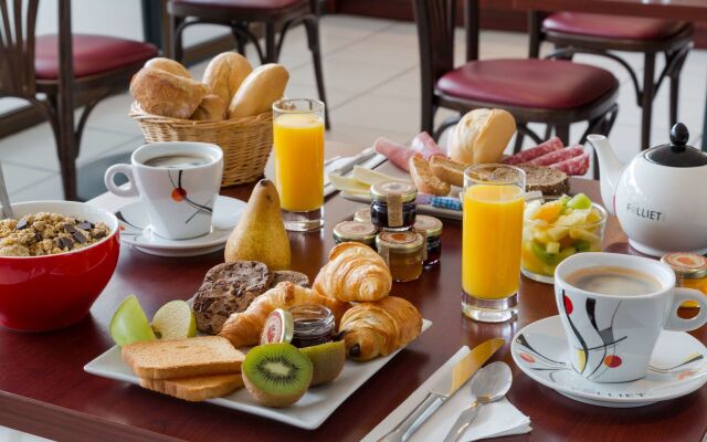 The Originals City, Hôtel Hélios