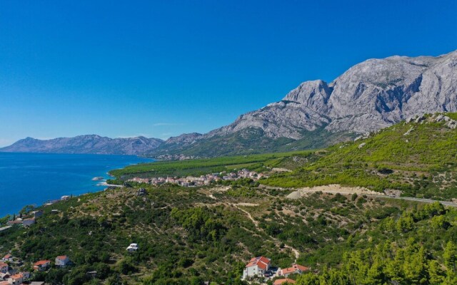 Nice Home in Krvavica With Wifi and 1 Bedrooms
