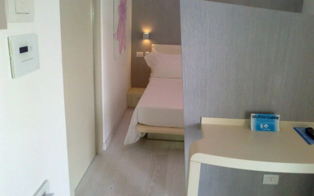 Life Hotel
