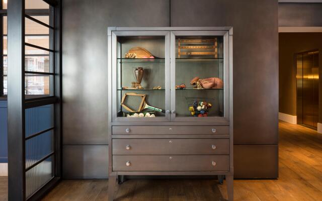 Kimpton Journeyman Hotel by IHG
