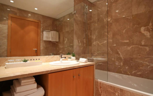 Panoramic Living
