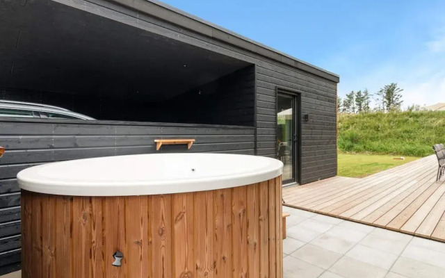 5 Star Holiday Home in Lokken
