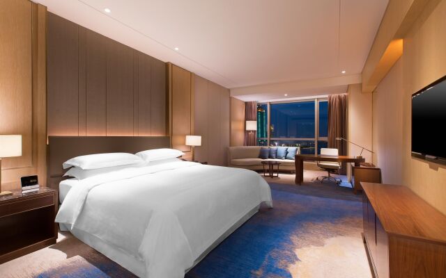 Sheraton Zhanjiang Hotel