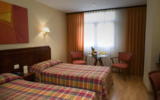 Hotel Unzaga Plaza