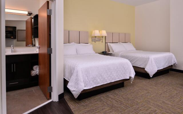 Candlewood Suites Terre Haute, an IHG Hotel