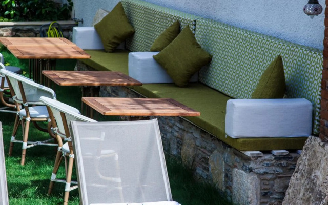 Livia Garden Hotel