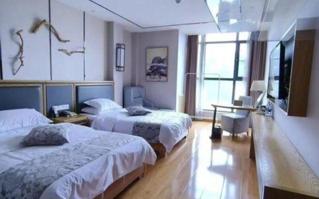 Tianyue Junlan Hotel