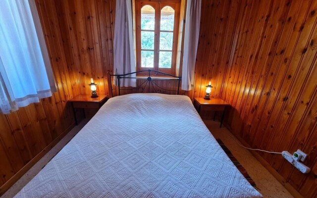Elpiniki's Old Three Bedroom House