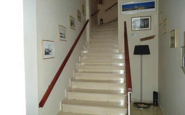 Hotel George