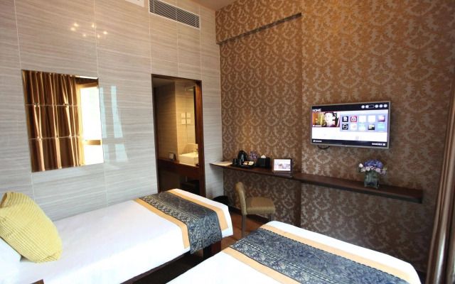 Grand City Hotel