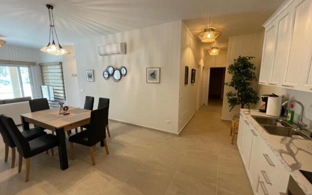 The View Condo No1 'The Michael'