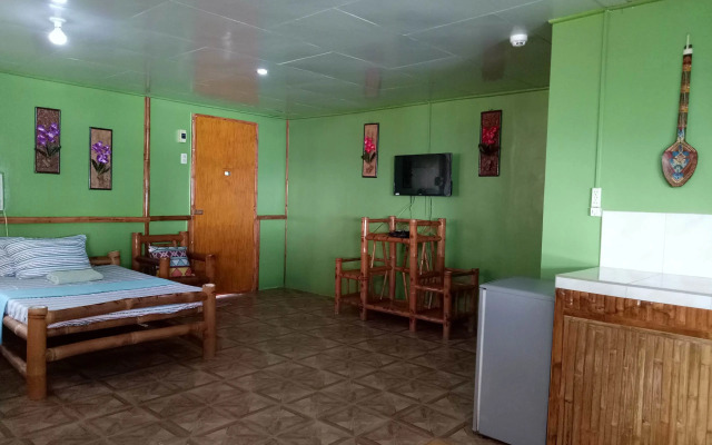 SmallFry's Beach Resort