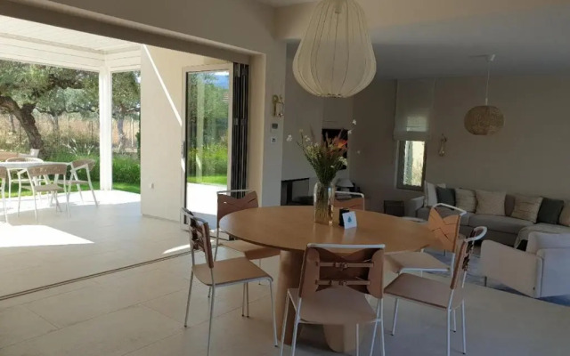 Hotel-apartment Aiolos