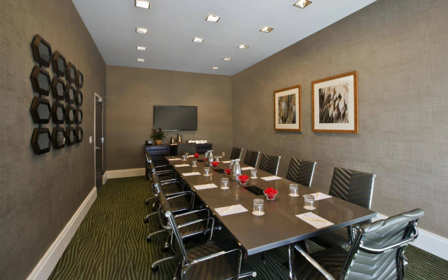 DoubleTree by Hilton Hotel Galveston Beach