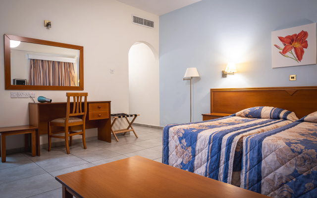 Kefalos - Damon Hotel Apartments