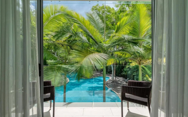 Beachfront Condo 5301 at Drift Resort