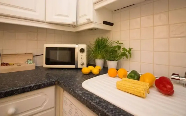 Stayzo Penthouse Accommodation 1- Premier Lodge