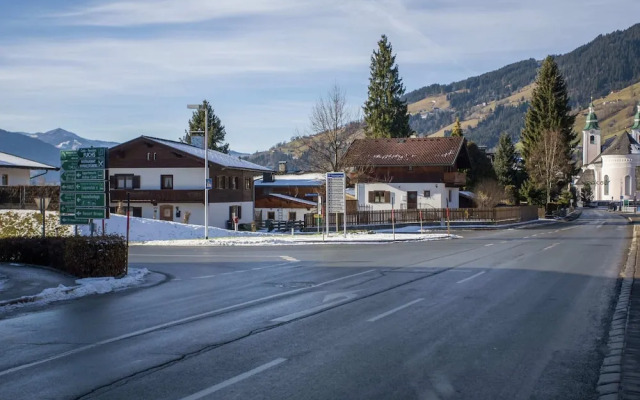 Apartment Near the ski Slope in Brixen