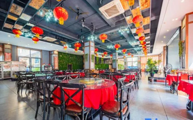 Tiancheng Business Hotel (Pingxiang Railway Station)