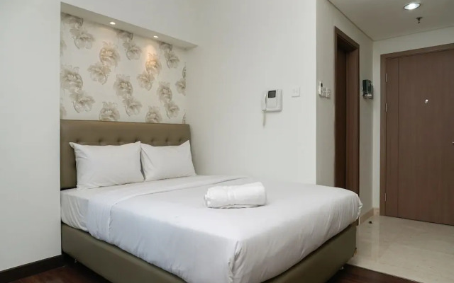 Pool View Studio Apartment at Puri Orchard