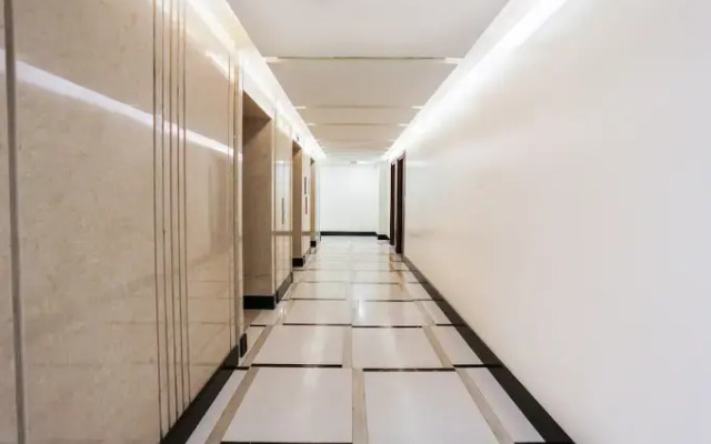 Oyo 260 the Venice Luxury Residences