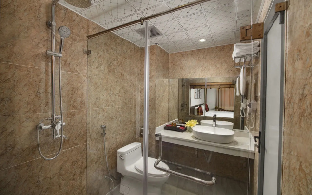 Freesia Hotel