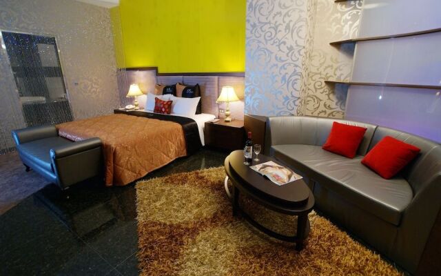 Rage Motel