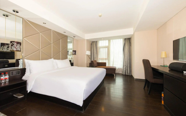 Orange Hotel Select Shanghai Xizang North Road Metro Station