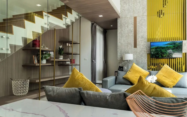 Panora Villa 8112 By Villacarte