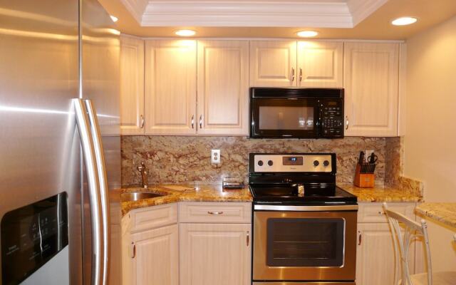 South Seas Tower 3-210