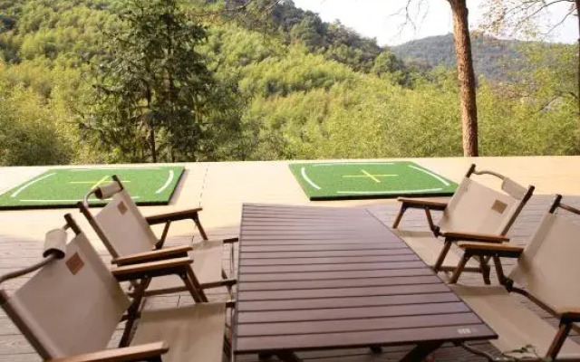 Moganshan Sky Swimming Pool Resort