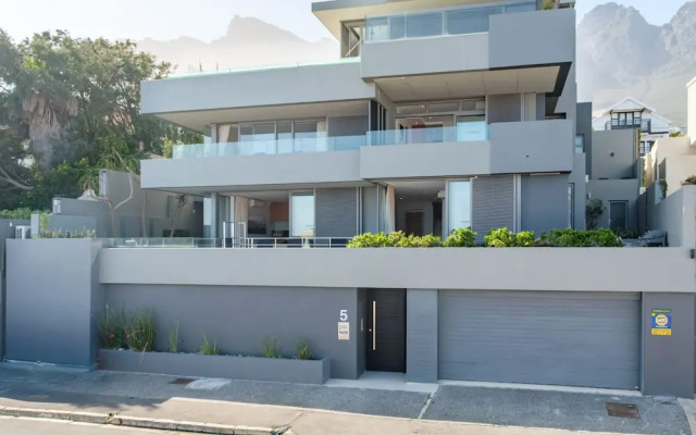 Discover Seaside Charm at Blue Ocean Suite