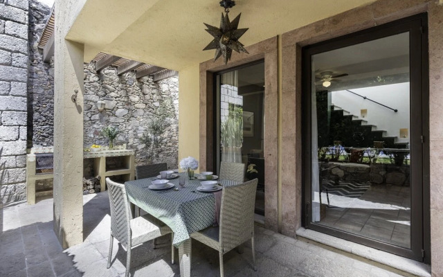 Angelic Centro 2BR with Pool