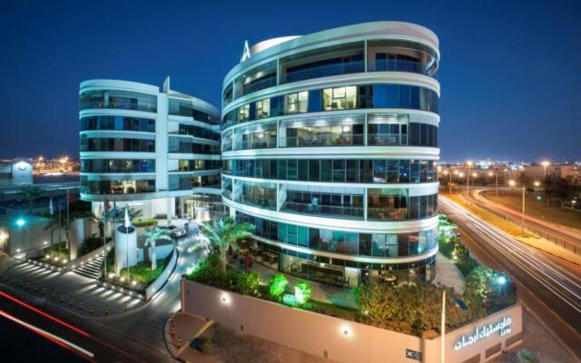 Majestic Arjaan by Rotana Hotel