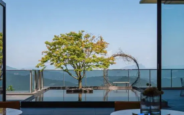 Hexu Yanju Homestay