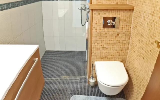 "Winter" Apartment