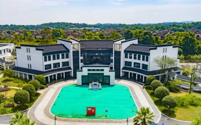 Qinlu Resort Hotel