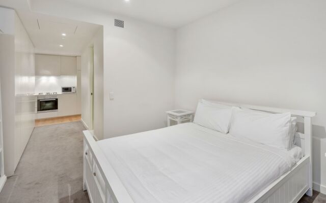Edgewater 109