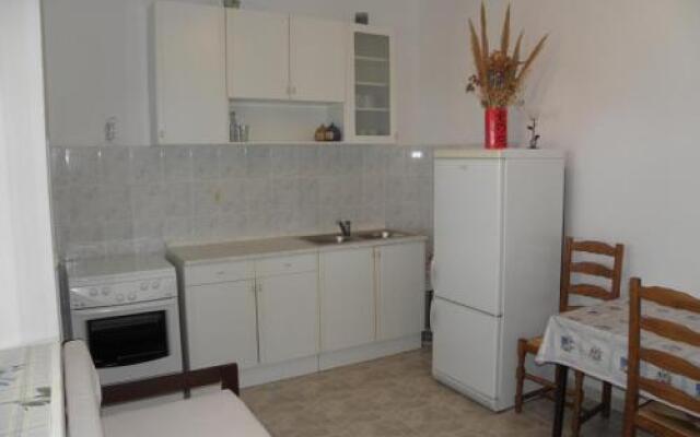 House Lumbarda (876)