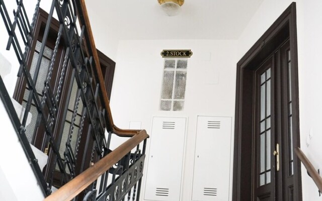 GuestHost Design Apartments