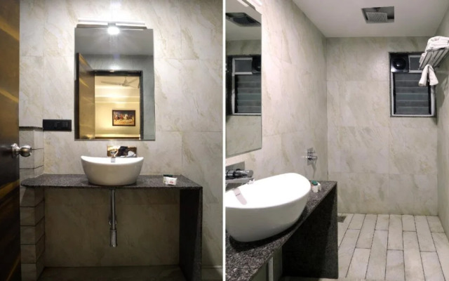 Treebo Trend Deepali Executive