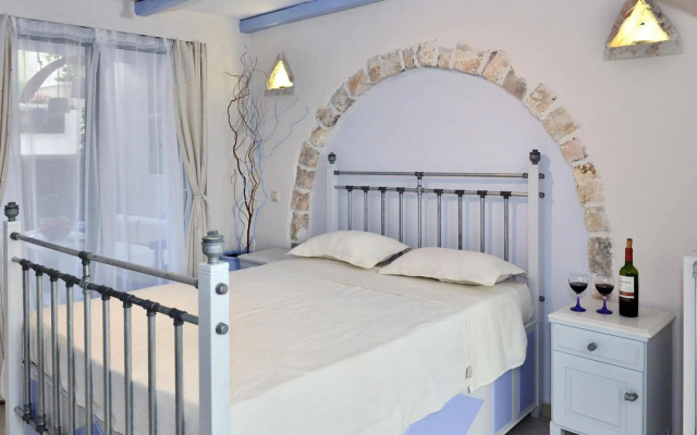 Santa Katerina Studios & Apartments