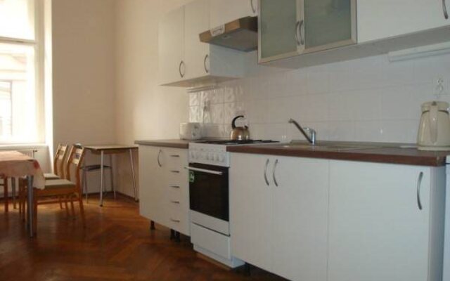 Gallery Hostel